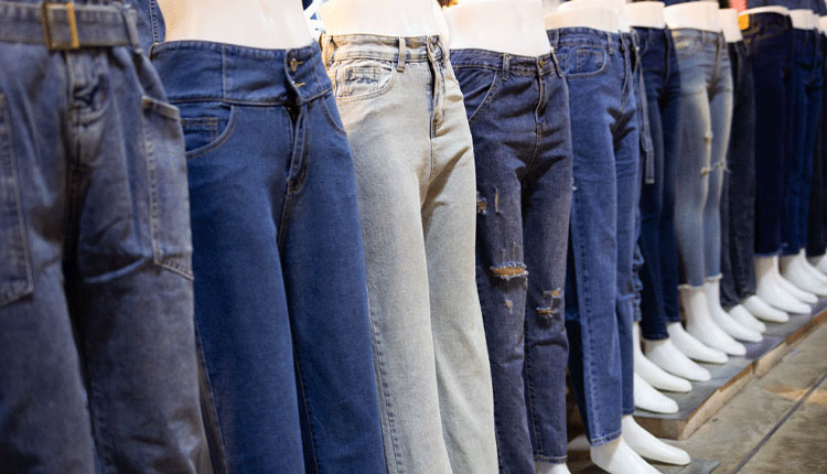 تنوع مدل شلوار جین زنانه + مشکلات خرید و انتخاب شلوار جین