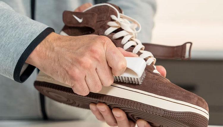 اصول تمیز کردن کفش جیر