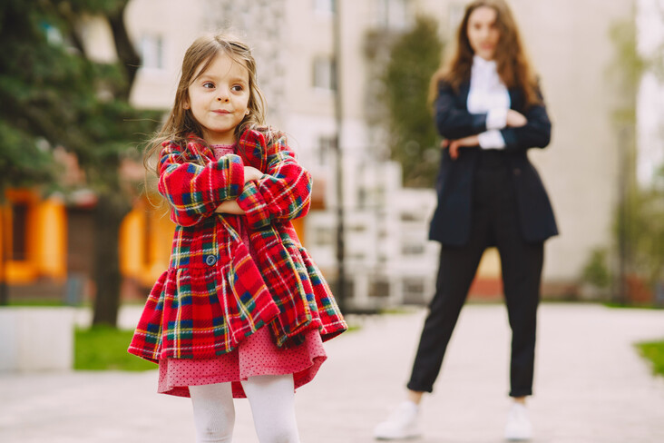 انتخاب یک لباس مناسب پاییزی برای دختر بچه