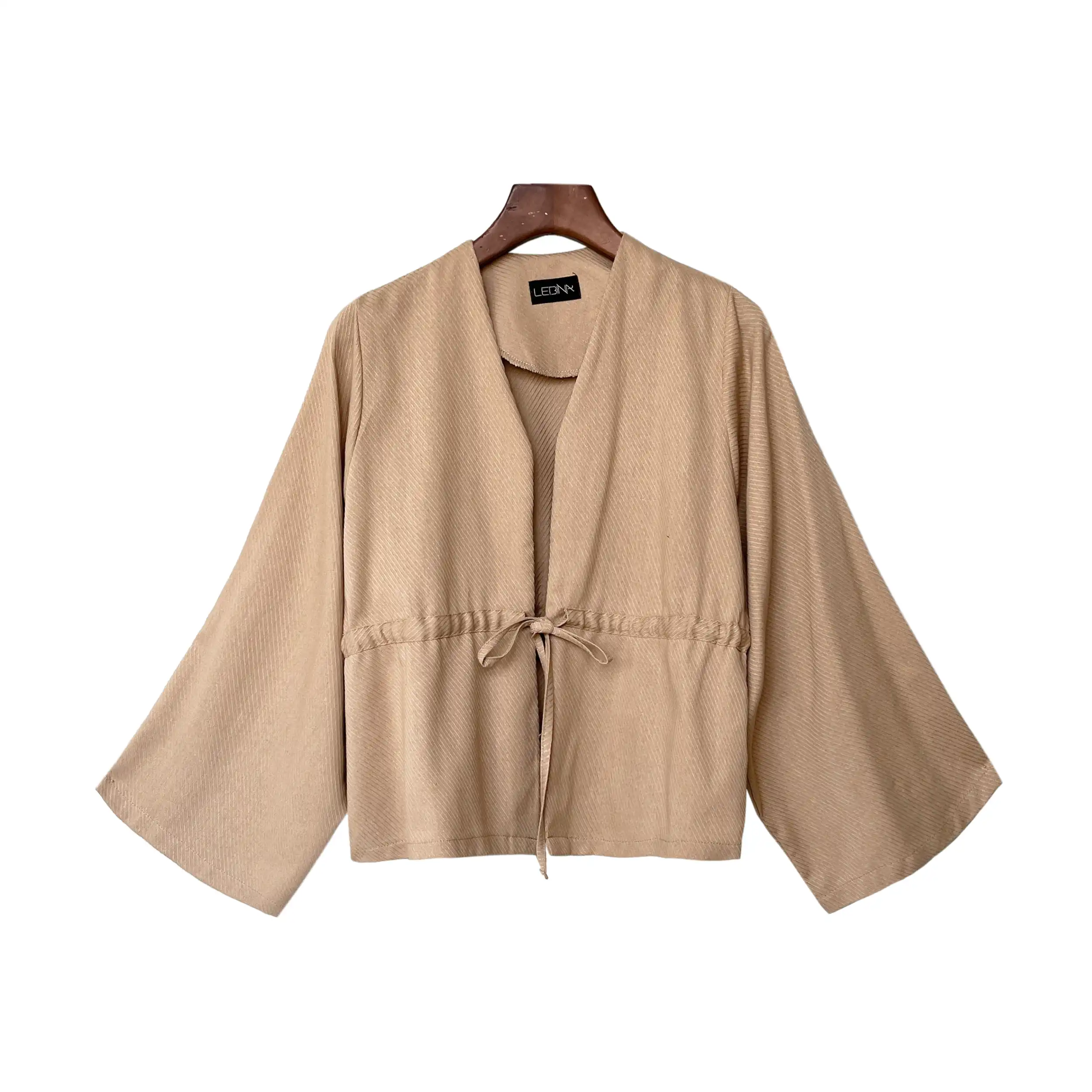 اطلاعات سایزبندی کت و دامن زنانه